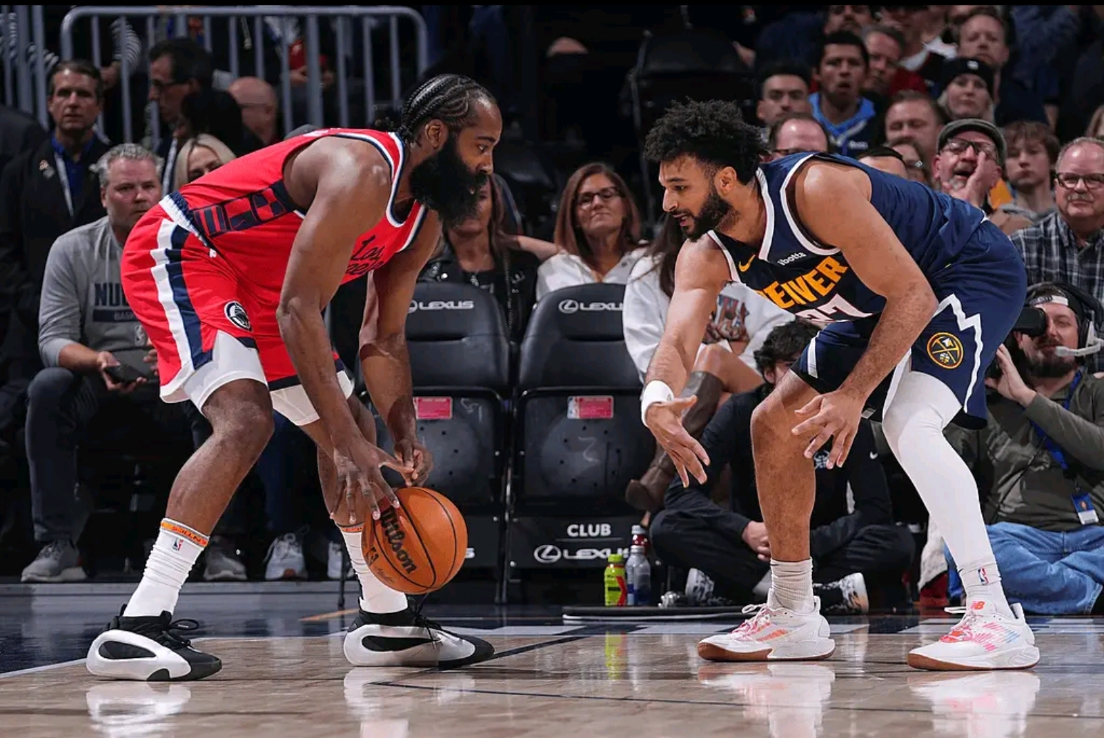 洛杉矶快船迎欧冠关键赛；今晨内部沟通；引发热议；控场能力受关注的简单介绍